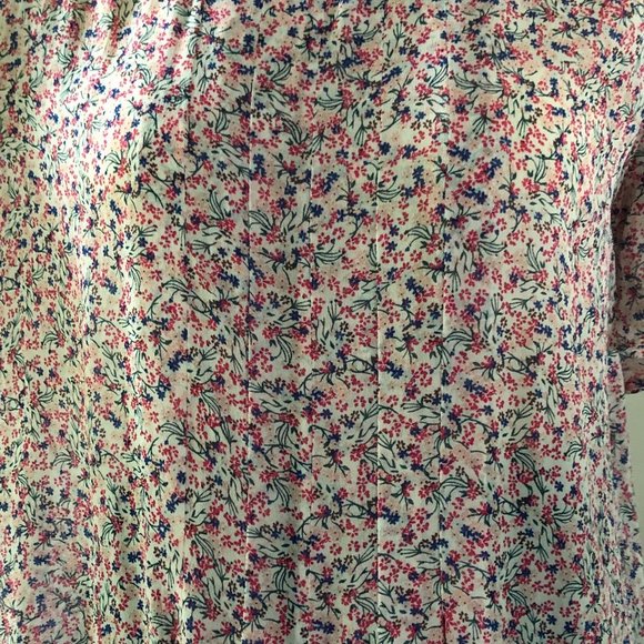 NEW WITH TAGS!   French Connection Semi Sheer Floral Blouse Size 8 - Picture 7 of 12